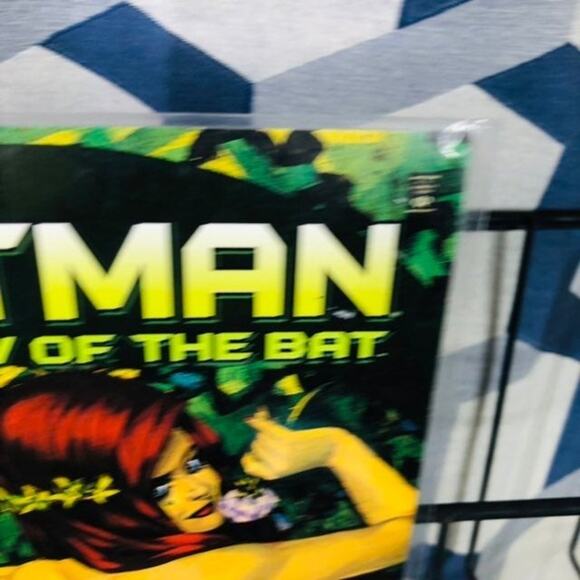 Batman Shadow Of The Bat #56 DC Universe Logo Variant DCU Poison Ivy - Picture 5 of 6